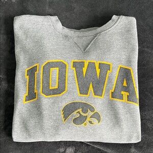 Vintage Gildan Gray Crewneck Sweatshirt with Yellow Iowa Logo